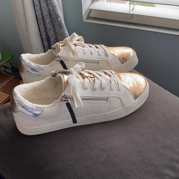 Steve Madden sneakers - Picture 5 of 8